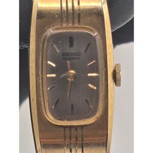 Seiko perpetual calendar lady battery WR100M stainless steel w/date Seiko Women Watch Case Perpetual Calendar Stainless Steel  main image 4